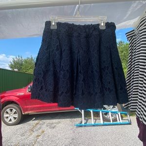 Hollister blue flower skirt.